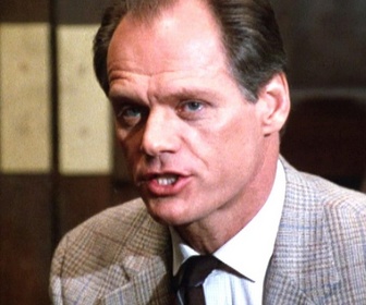 Replay Rick Hunter - S05 E07 - Une profession honorable