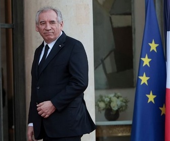 Replay 28 minutes - Bayrou peut-il sortir du piège de la dette ?