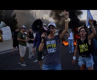 Replay Des dizaines de personnes arrêtées en Israël alors que des manifestants réclament un accord sur...