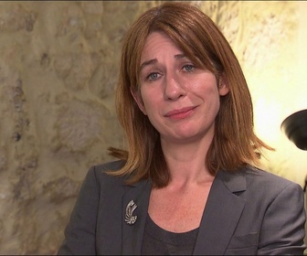 Replay Au nom de la vérité - Danse de séduction