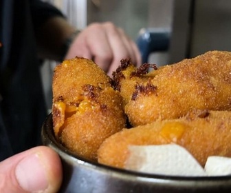 Replay Belgique : les croquettes de crevettes grises - Voyage en cuisine