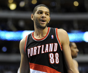 Replay Nicolas Batum l'envol du Batman
