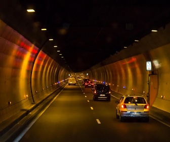 Replay Enquête prioritaire - S1E75 - Go-fast, accident, vitesse : quand l'autoroute dérape