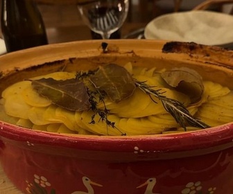 Replay Voyage en cuisine - Alsace : le baeckeoffe