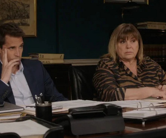 Replay La Stagiaire - La vie est ailleurs