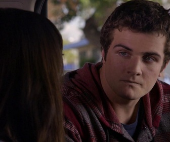 Replay Awkward - S4 E3 - L'angel du bonheur