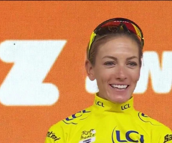 Replay Étape 9 : Pauline Ferrand-Prévôt reçoit le maillot jaune et le trophée de lauréate du Tour de France Femmes 2025