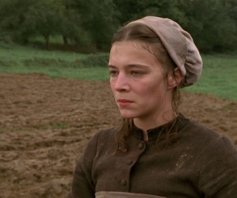 Replay Chez Maupassant - S01 E05 - Le Père Amable