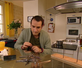 Replay Un gars, une fille - S3E64 - Font du bricolage (1)