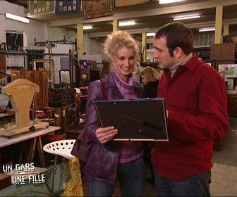 Replay Un gars, une fille - S4E37 - À la brocante