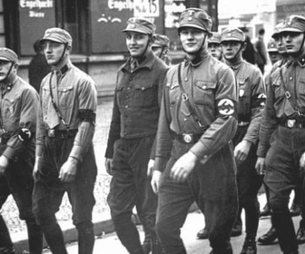 Replay Berlin 1933 - Le journal dʼune capitale (2/2)
