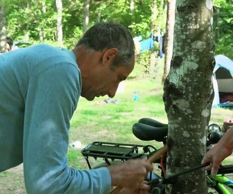 Replay Zone interdite - À vélo, en roulotte ou en péniche : le défi des vacances itinérantes en famille