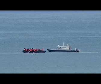 Replay La Bulgarie saisit 20 bateaux pneumatiques destinés au trafic de migrants dans la Manche