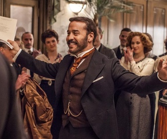 Replay Mr Selfridge - S2 E1 - Loin des yeux, près du cœur