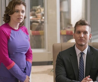 Replay Crazy ex-girlfriend - S2 E9 - Mes collègues avant tout