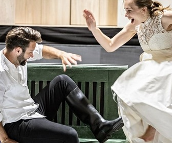 Replay Louise de Charpentier au Festival d'Aix-en-Provence