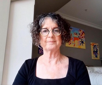 Replay En tête-à-tête - Nous avons été naïfs à l'égard du Hamas, affirme l'ex-otage israélienne Shoshan Haran
