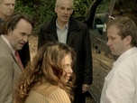 Replay Enquêtes réservées - S04 E02 - Coeur de cible