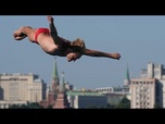 Replay Des plongeurs de haut vol à Moscou pour le festival Deux rivières