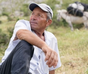 Replay Albanie, une vie de berger - 360° Reportage