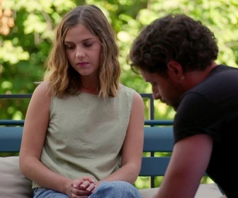 Replay Petits secrets en famille - Enceinte et ghostée par mon mari - Famille Durand