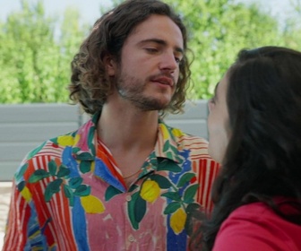 Replay Petits secrets en famille - Black-out - famille Langlais