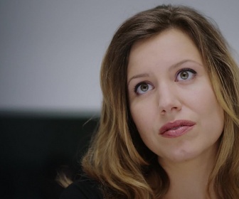 Replay Mensonges - S01 E04 - L'autre côté du miroir