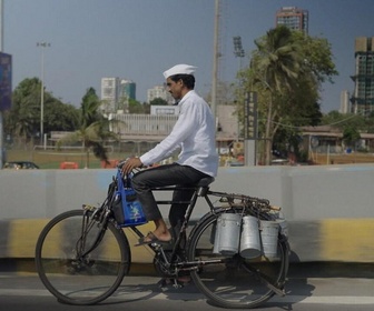 Replay Focus - Inde : les Dabawallas, livreurs de repas à Bombay depuis plus d'un siècle