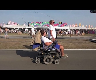 Replay Accessibilité des festivals : à Pukkelpop, les personnes à mobilité réduite sont aussi de la fête