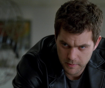Replay Fringe - S2E10 - Une histoire de fou