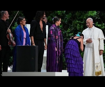 Replay Le pape Léon XIV rencontre Antonio Banderas et assiste à un spectacle de flamenco à Madrid