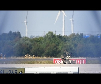 Replay Le trafic aérien perturbé à l'aéroport de Leipzig-Halle après la découverte d'un drone sur le tarmac