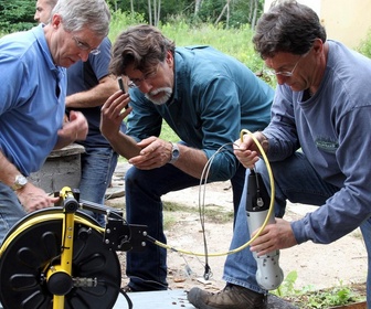 Replay Le mystère d'Oak Island : la course au trésor - S1E1 - Sous la surface