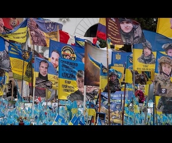 Replay La guerre laisse sa marque à Lviv à travers les tombes et le chagrin