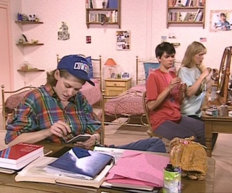 Replay Hélène et les garçons - S01 E41 - L'amour n'a pas de grand prix