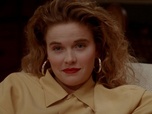 Replay Beverly Hills, 90210 - S01 E13 - La soirée pyjama