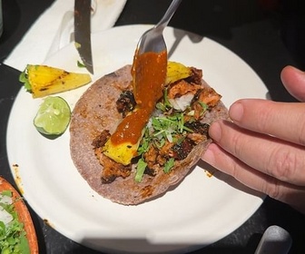 Replay Mexique : le taco al pastor - Voyage en cuisine
