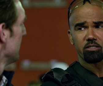 Replay S.W.A.T. - S03 E16 - Témoin protégé