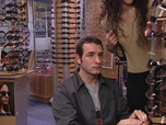 Replay Un gars, une fille - S3E125 - Chez l'opticien