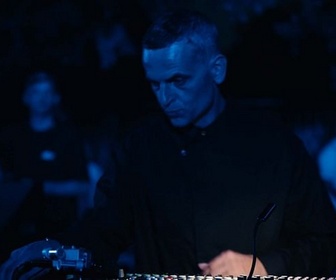 Replay Stone Techno 2026 - Barker
