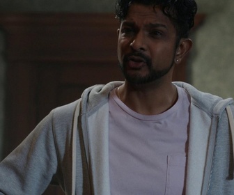 Replay Ghosts : Fantômes à la maison - S03 E02 - L'Homme de tes rêves