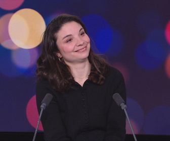 Replay À l'Affiche ! - Sur scène, Diane Segard mue l'intime en éclats de rire