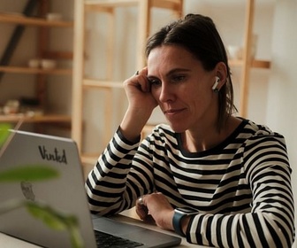 Replay Lituanie : les femmes reines de la Tech - ARTE Regards