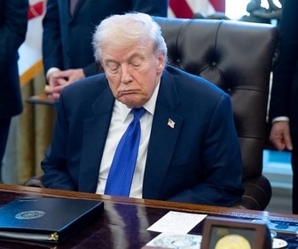 Replay 28 minutes - Premières fissures pour l'empire Trump ?