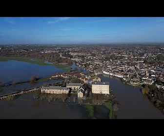 Replay Tempête Chandra : des dizaines d'alertes aux inondations maintenues, fortes pluies au Royaume-Uni