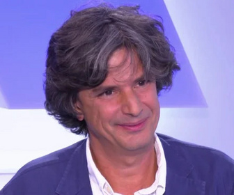Replay C dans l'air l'invité - Paolo Levi - Italie : Giorgia Meloni, 1000 jours au pouvoir