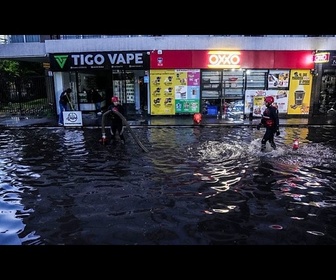 Replay Chaos à Santiago: grêle, inondations et coupures de courant frappent la capitale chilienne