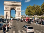 Replay Avenue des Champs-Élysées, Paris - Les plus belles avenues d'Europe