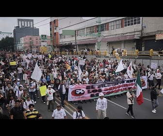 Replay Échauffourées lors d'une marche à Mexico commémorant le massacre étudiant de 1968