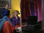 Replay Un gars, une fille - S3E99 - Au téléphone (7)